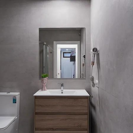 Moderno Loft A 1 Paso Del Centro דירה *