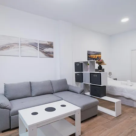 דירה Moderno Loft A 1 Paso Del Centro *